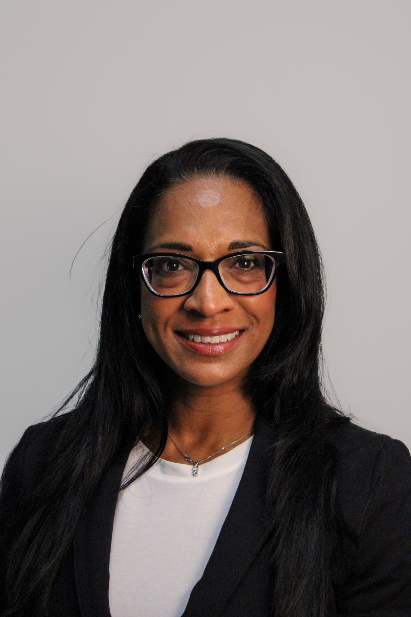 Nadya Castellas-Manhart, MPT